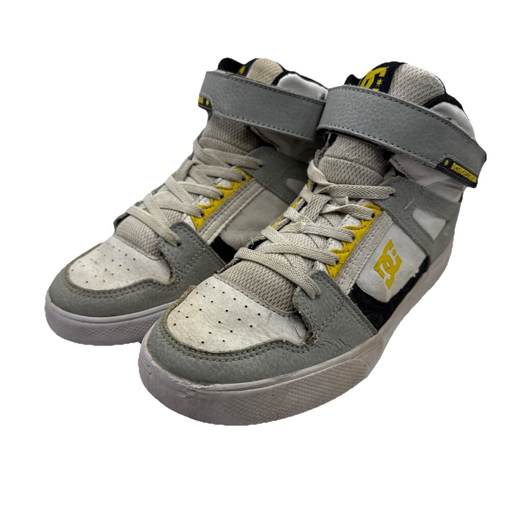 Size 5.5 - Men’s DC Hightop Shoes - White and Black